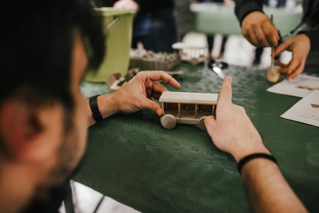 Team building Toy Factory